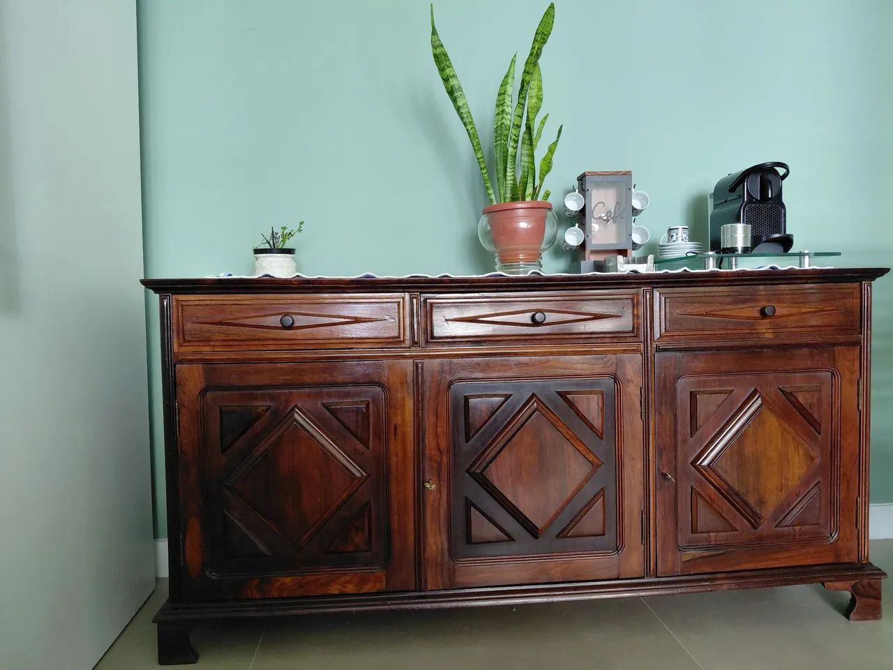 Arca/ buffet madeira nobre 