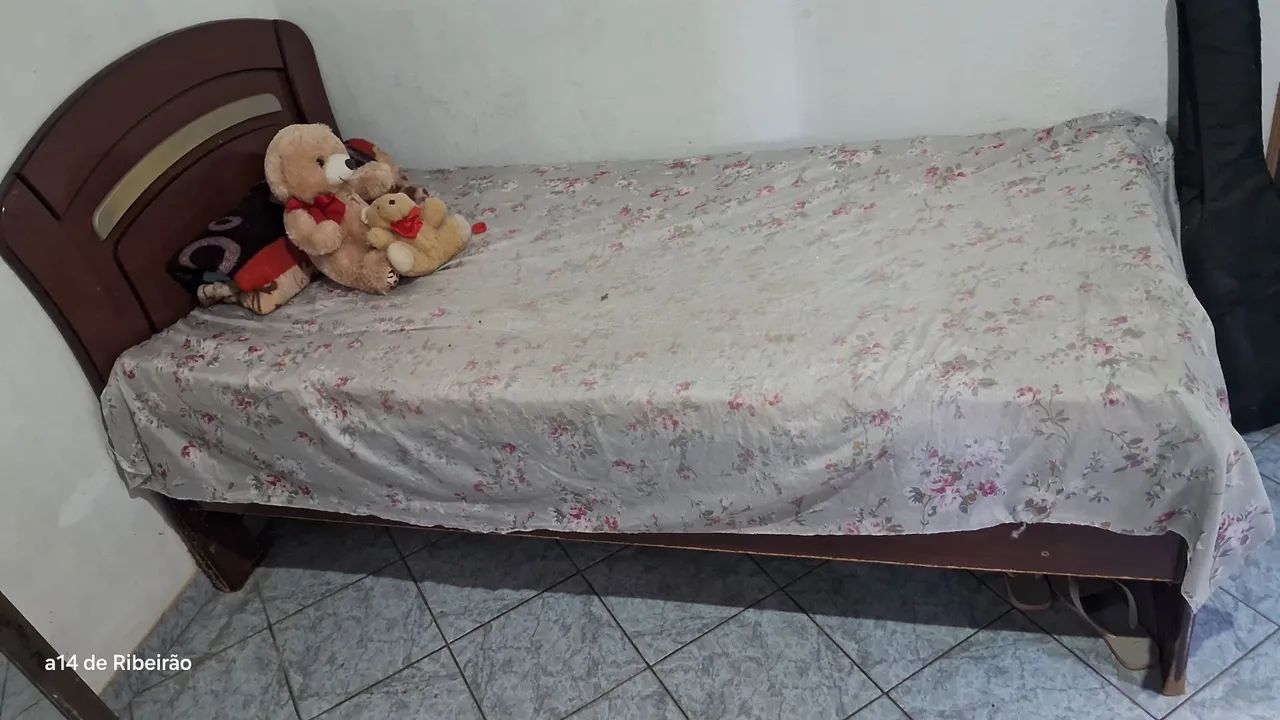 ? CAMA DE SOLTEIRO EM ÓTIMO ESTADO - OPORTUNIDADE!