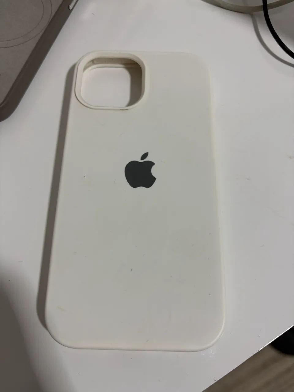 2 Capinhas de Silicone IPhone 15 - Foto 3
