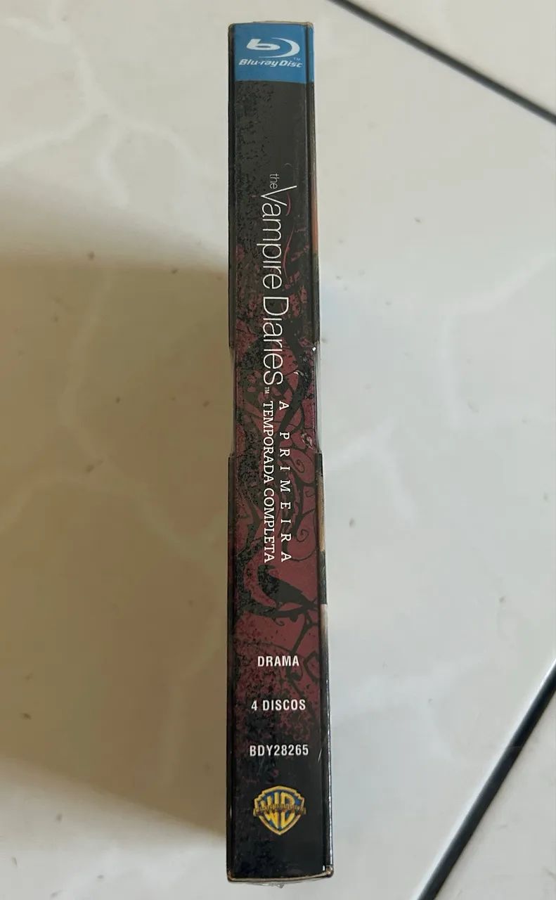 Blu-ray: The Vampire Diaries (O Diário dos Vampiros) - Lacrado - 1ª temporada - 4 discos - Foto 6