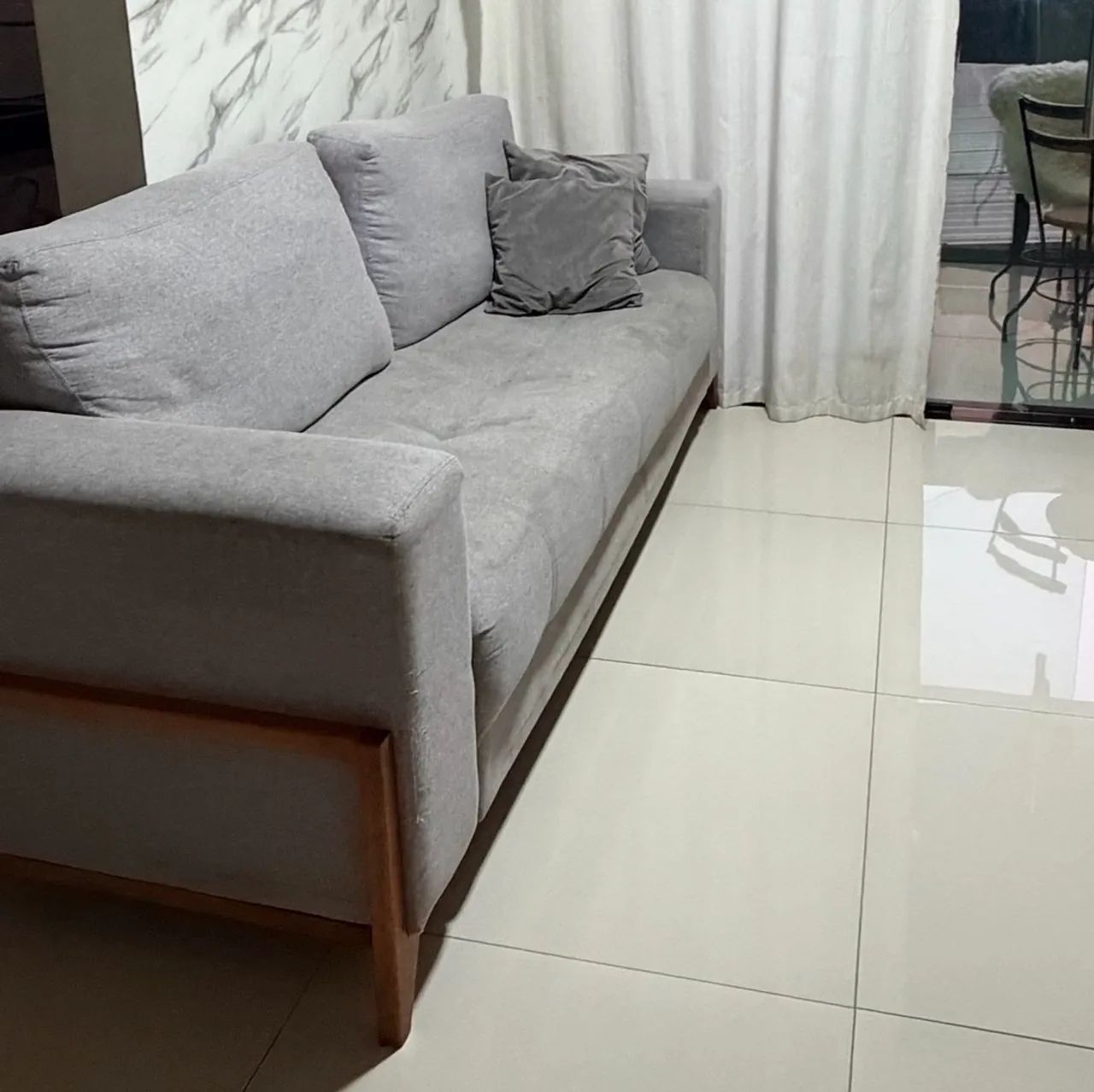 Guarda roupa e sofá  - Foto 4