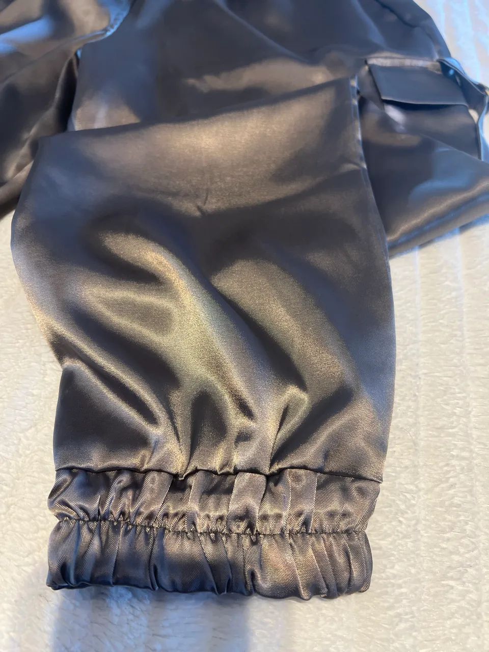 Calça cetim lindíssima ?