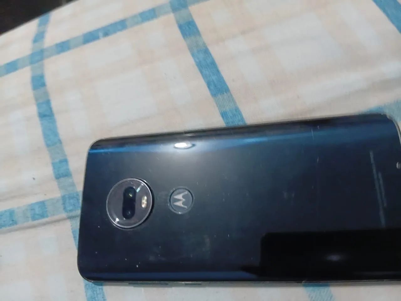 Celular Moto G7 Plus em ótimo estado
