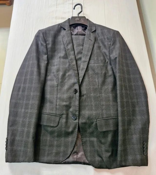 Terno masculino xadrez cinza