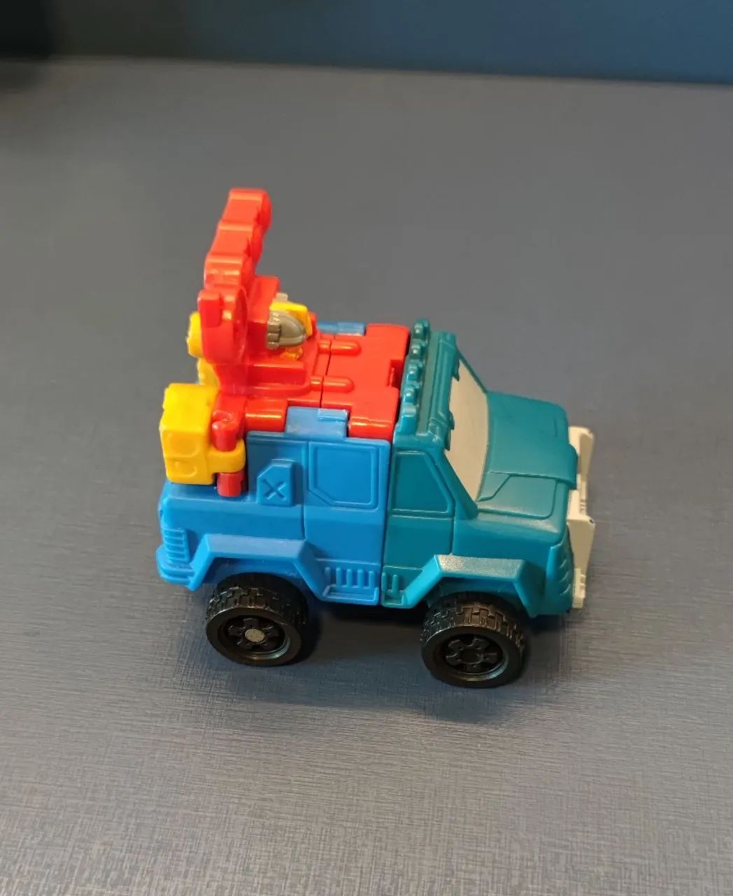 Caminhonete Transformers McDonald's Hasbro - 2006 - Foto 2