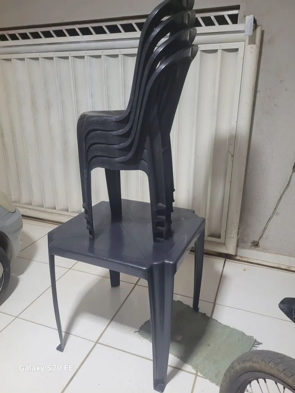Mesa e 4 cadeiras 