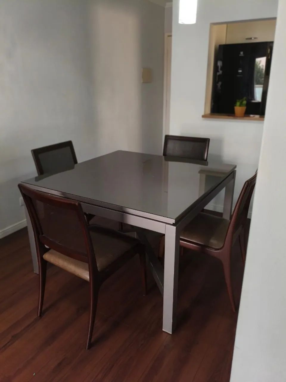 Mesa de Jantar 4 lugares quadrada Marca Breton - Foto 3