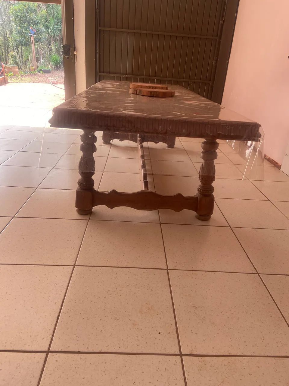 Mesa clássica estilo Luiz XV