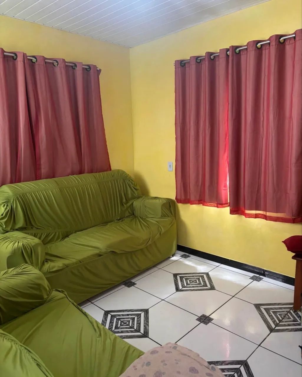 *Casa disponível no bengui próximo a padre Bruno 