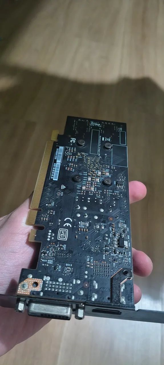 EVGA GeForce GT 1030 2GB - Foto 4