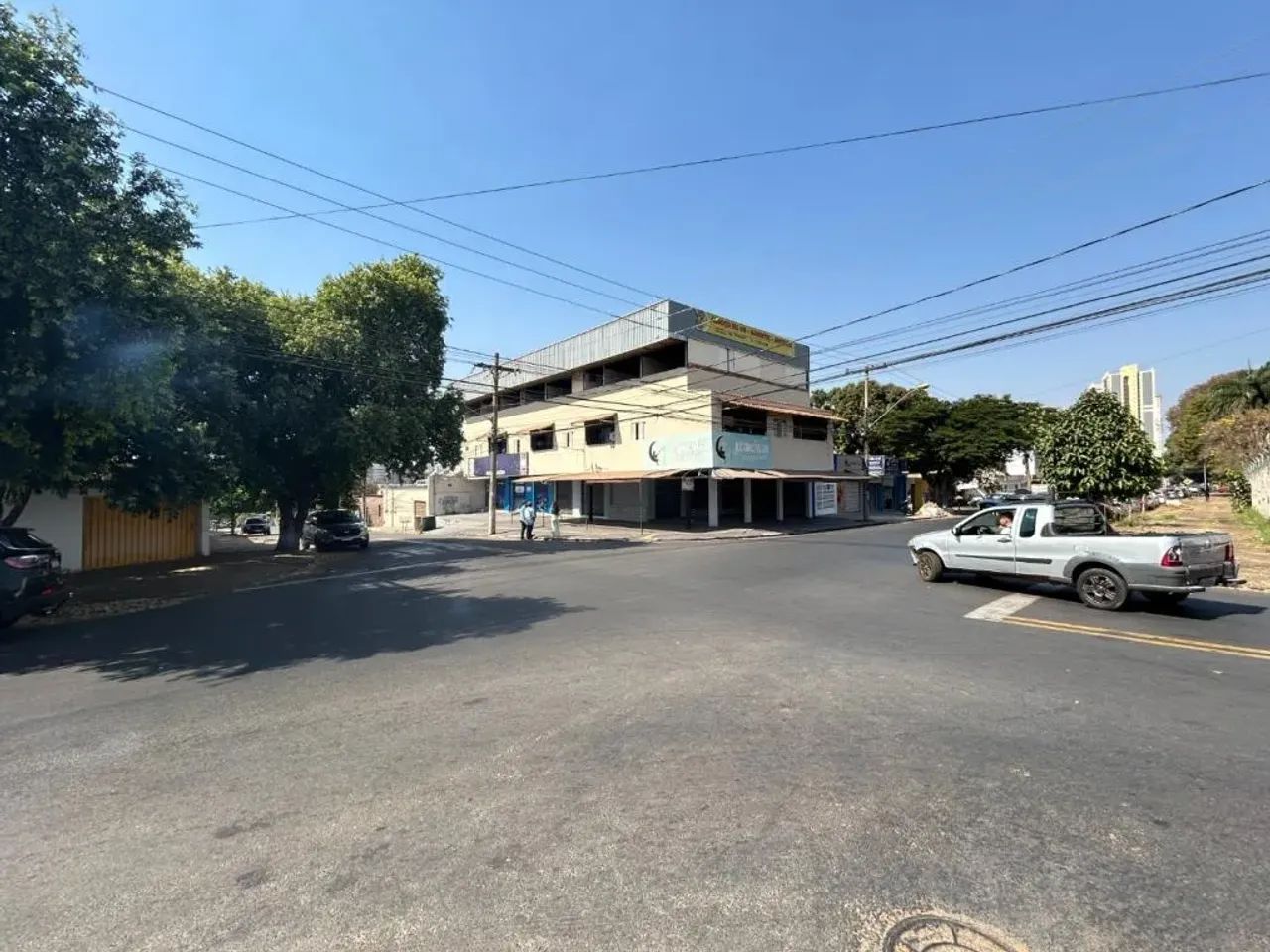PREDIO COMERCIAL- ST. DOS FUNCIONARIOS