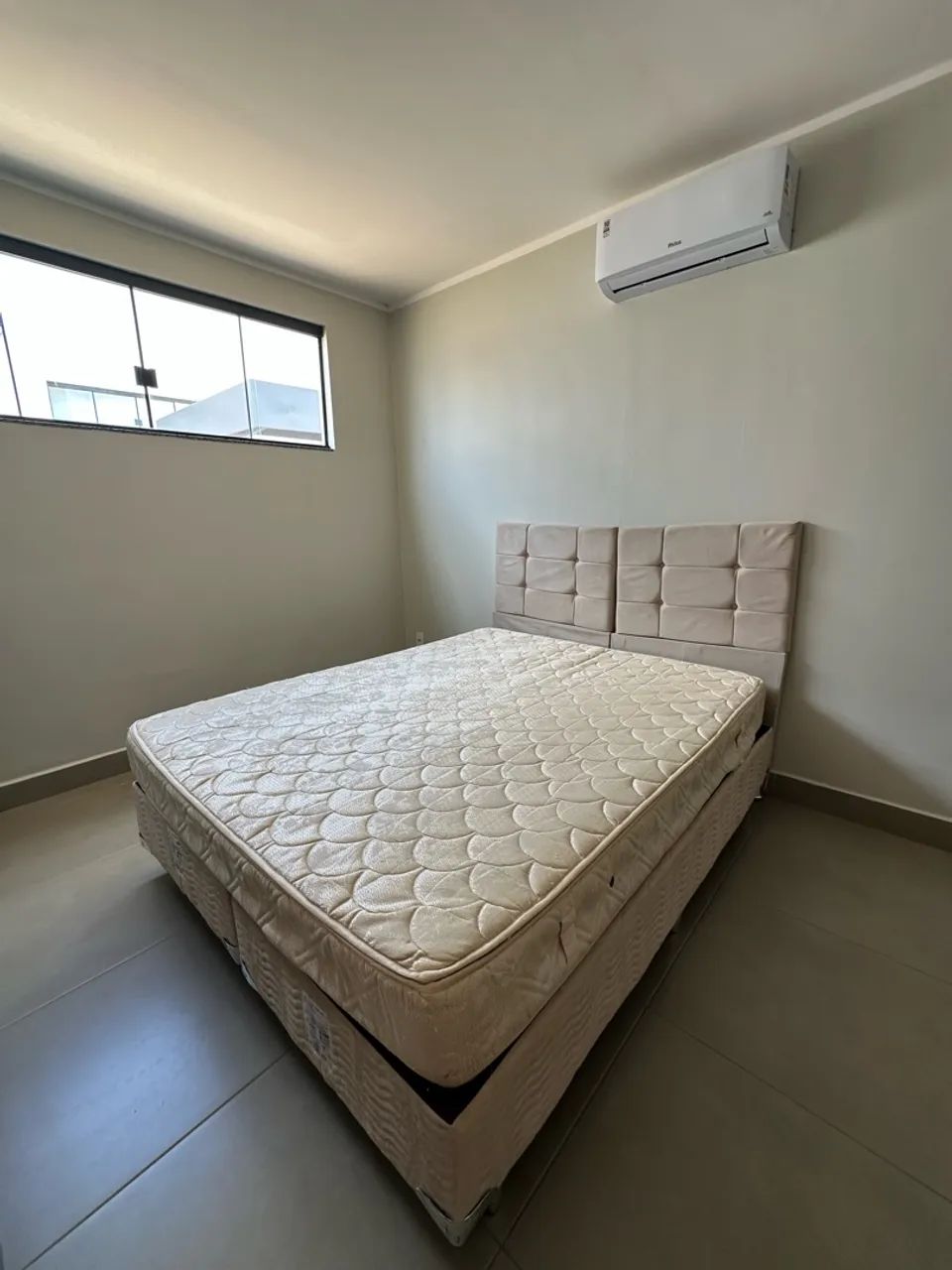 Cama king com Box e Cabeceira 