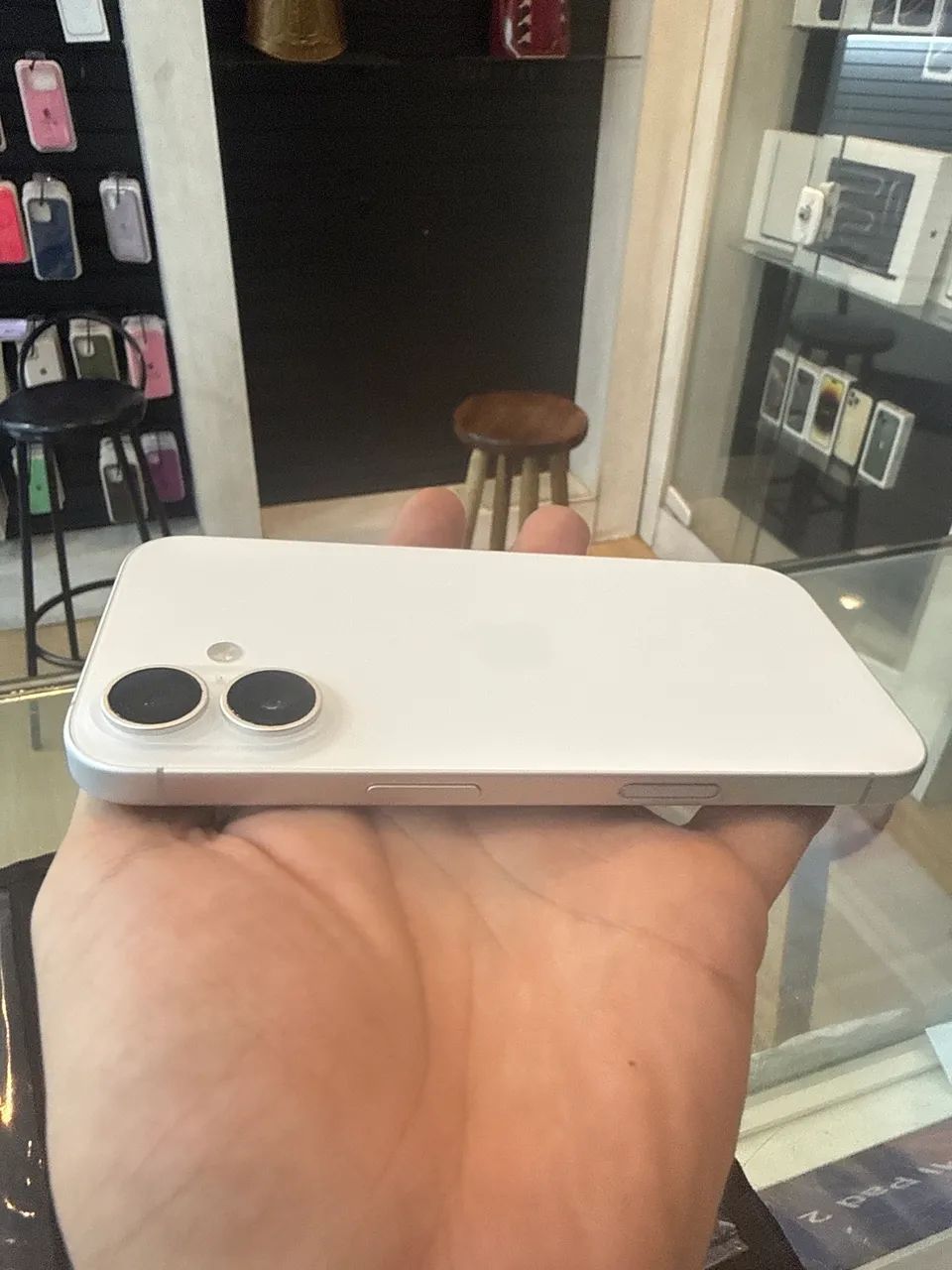 Iphone 16 plus 128 - Branco - Semi novo  - Foto 3
