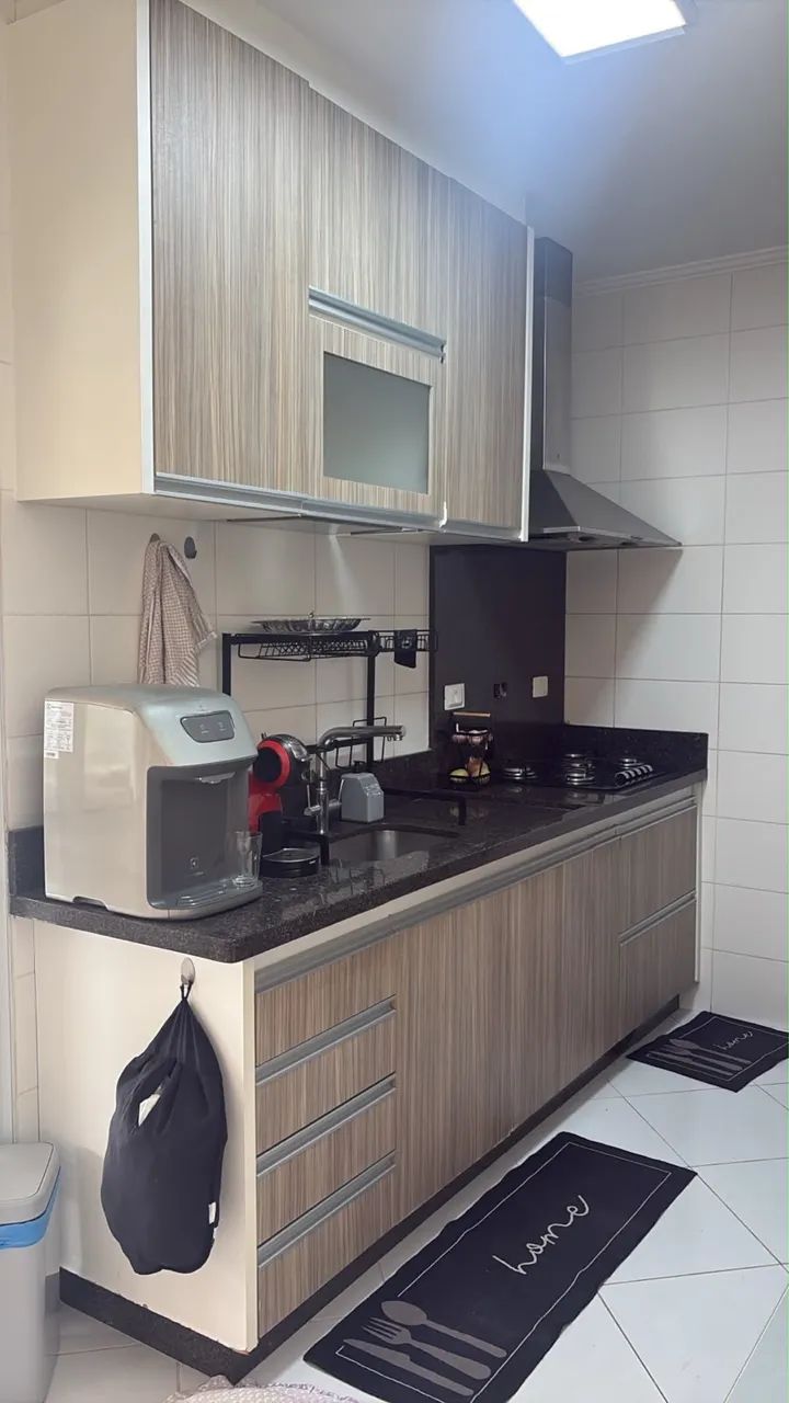 Armários de cozinha e pia