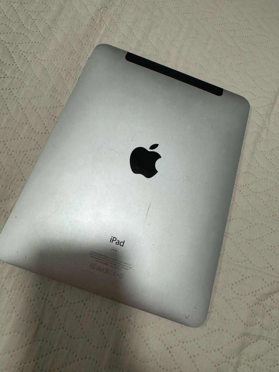 IPAD 1 64GB WIFI + CELLULAR - 2010 - FUNCIONANDO - COM CHIP AT&T - COM CABO