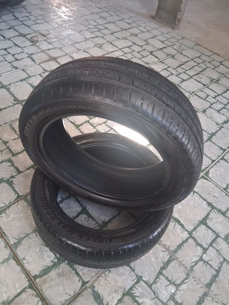 PNEU PARA VEÍCULO ORIGINAL MARCA LING LONG