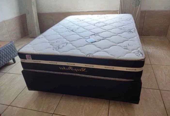 Cama casal com molas apart