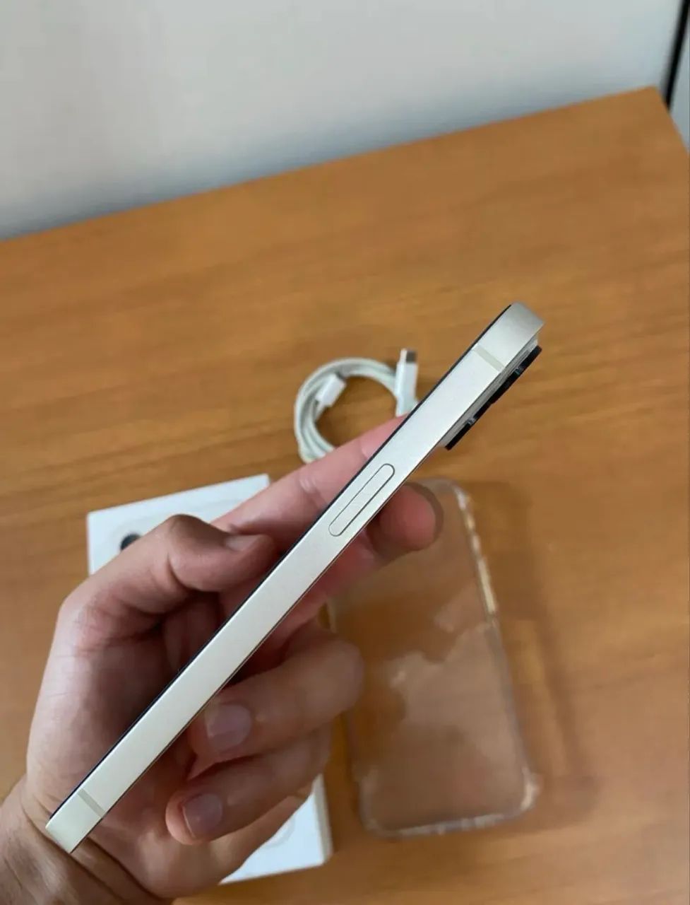 iPhone 13 128gb único dono 