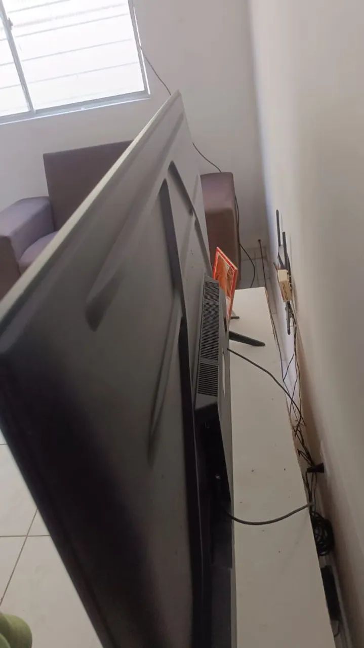 Smart TV da marca SEMP 54 Polegadas , funcionando perfeitamente. - Foto 2