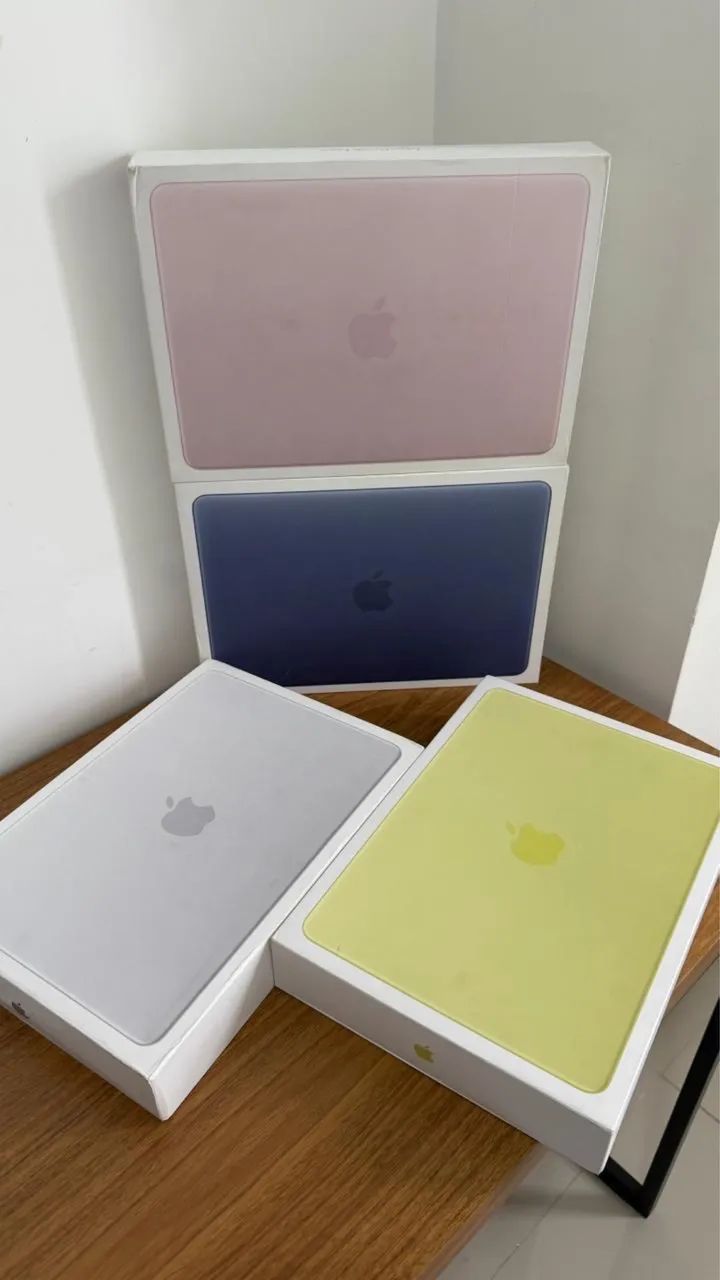 MacBook Neo 13