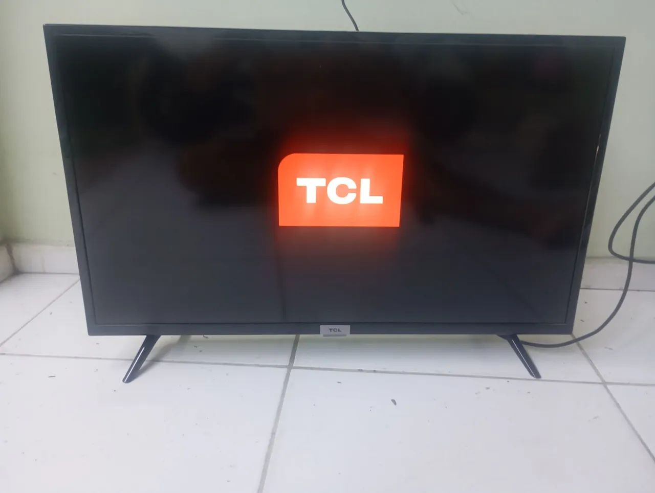 Vendo uma TV smart de 32 polegadas 