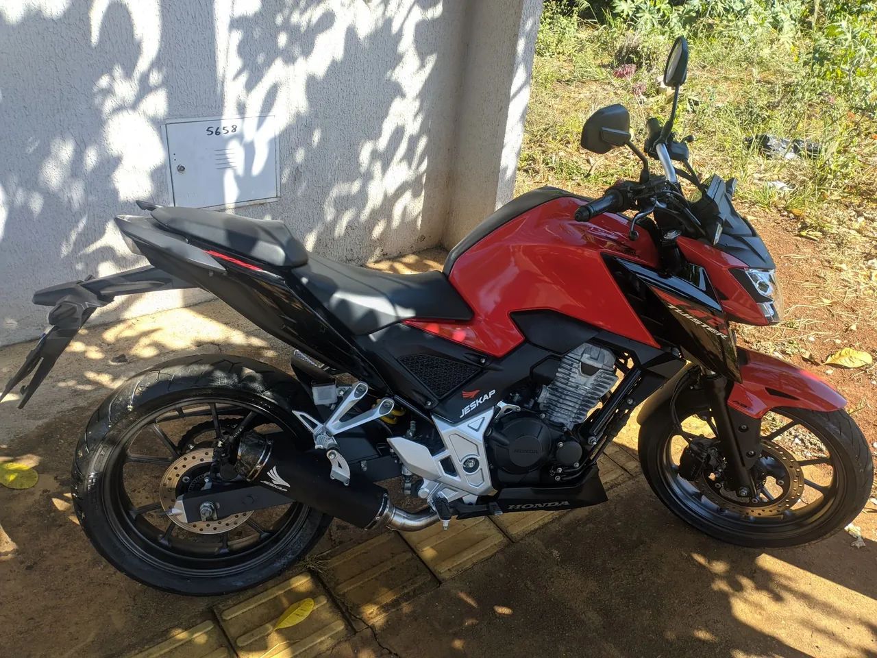 CB 300F TWISTER
