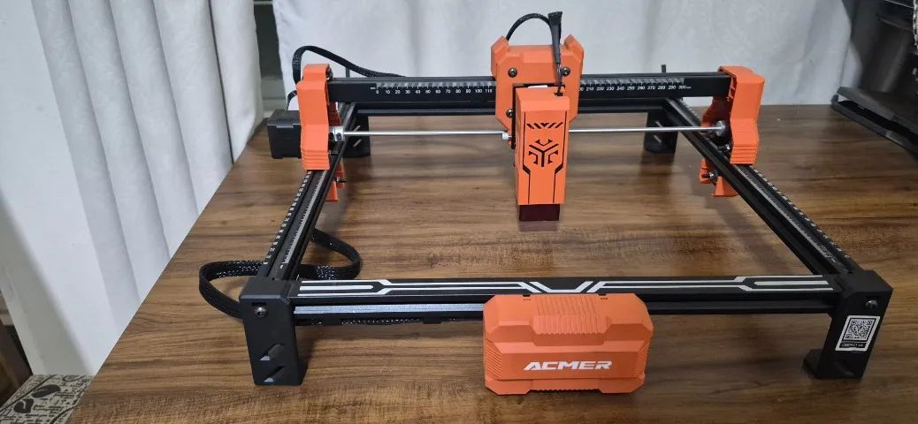 Máquina gravadora a laser