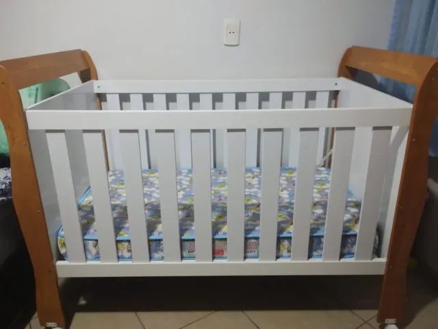 Berço com Colchão 