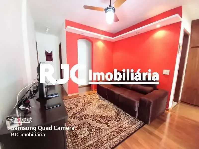 ótimo apto 01 dormitório ( 62 m2) varanda e vaga de garagem escriturada