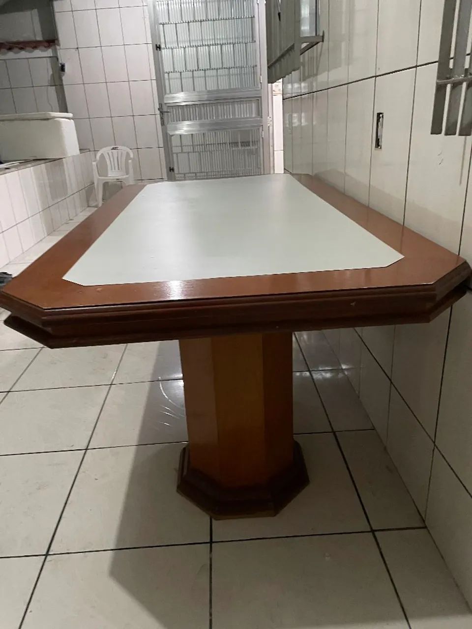 Mesa de madeira 8 lugares - Foto 4