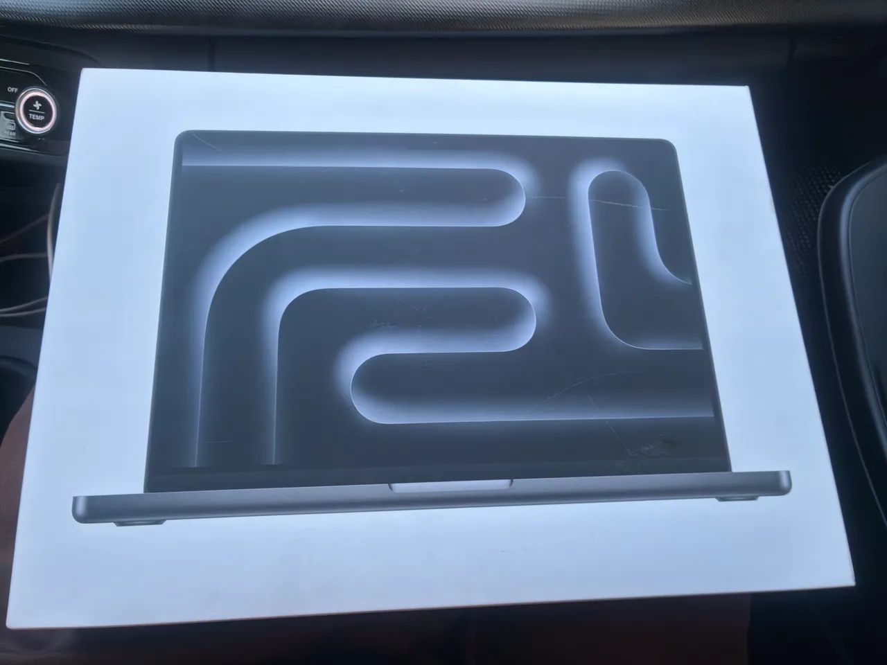 MacBook Pro 1TB SSD / 16gb RAM Apple M5 14 Polegadas Lacrado