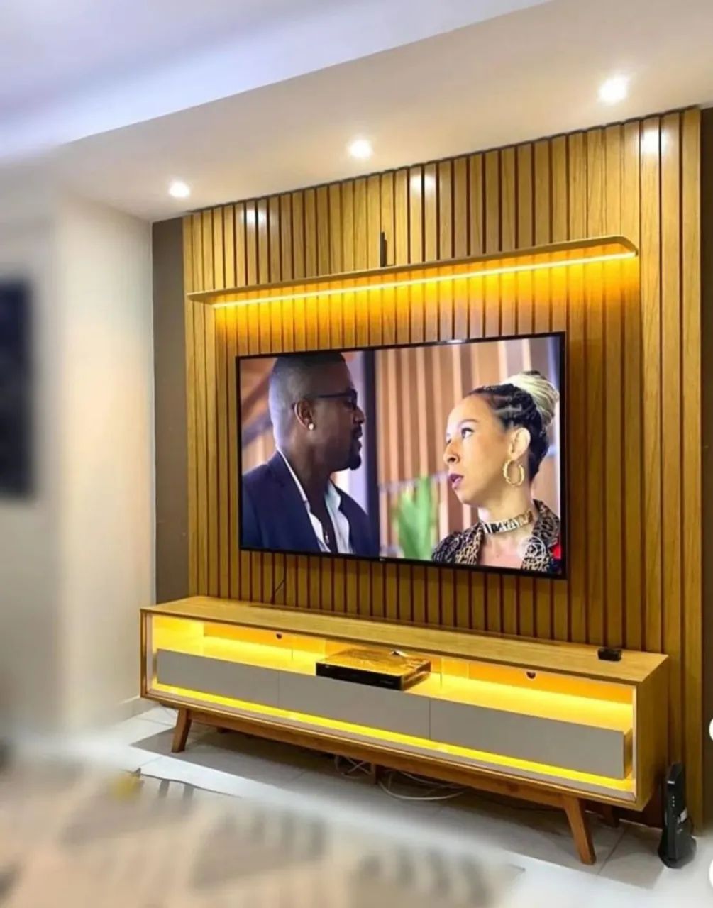 PAINEL + RACK COM LED PROMOÇÃO 