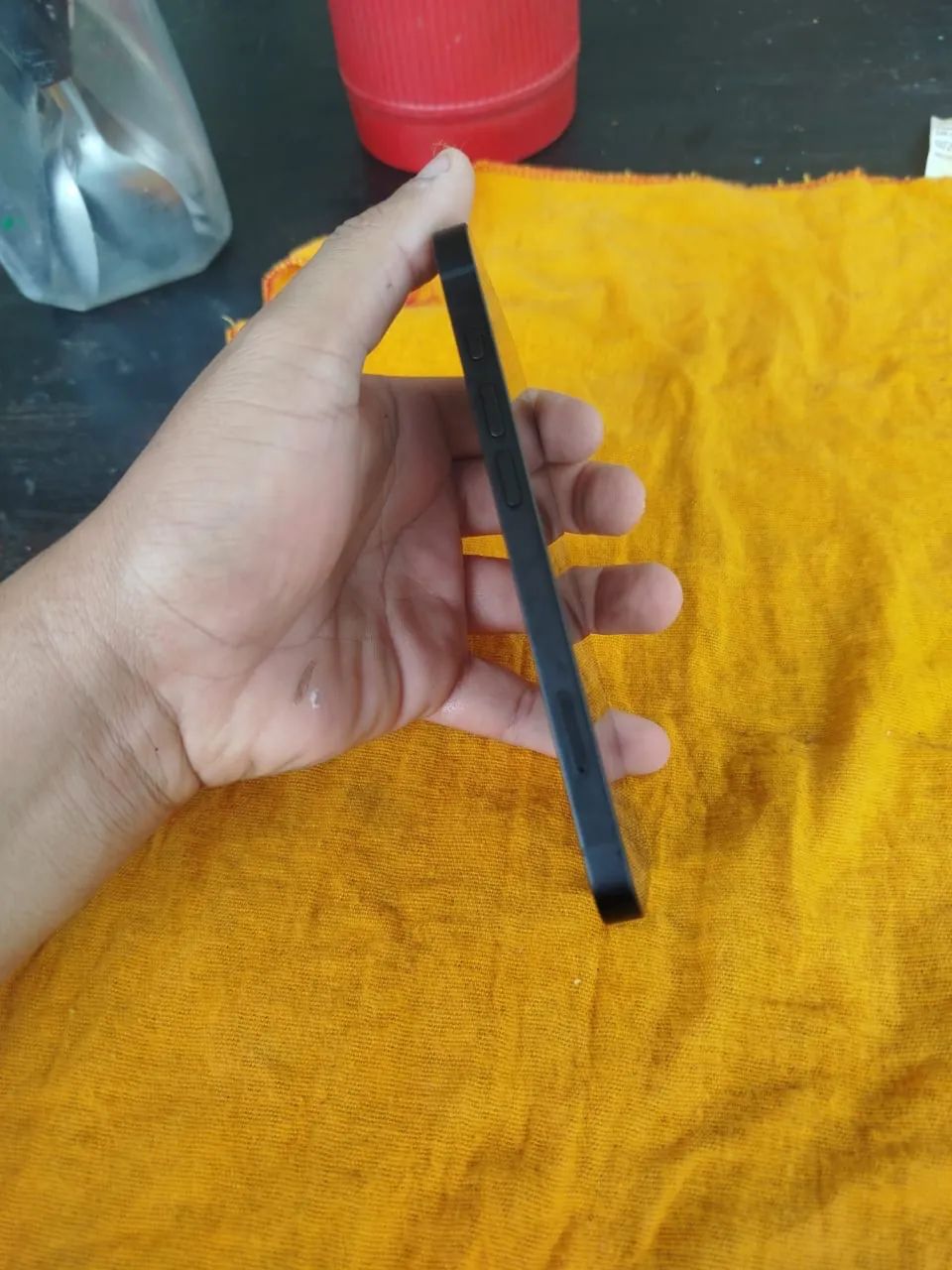 iPhone 16 E - Foto 5