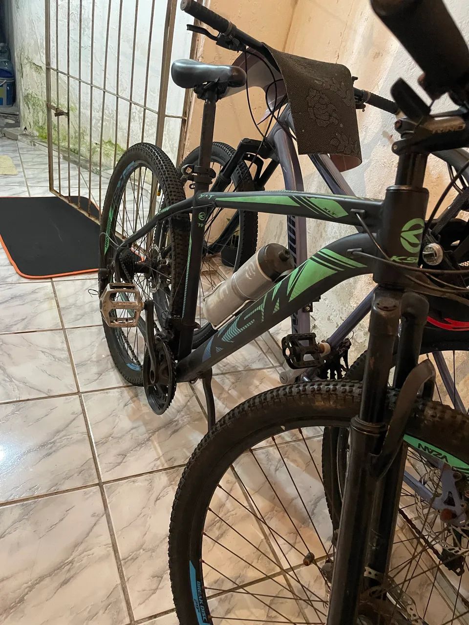 Bicicleta aro 29 quadro 19 - Foto 2