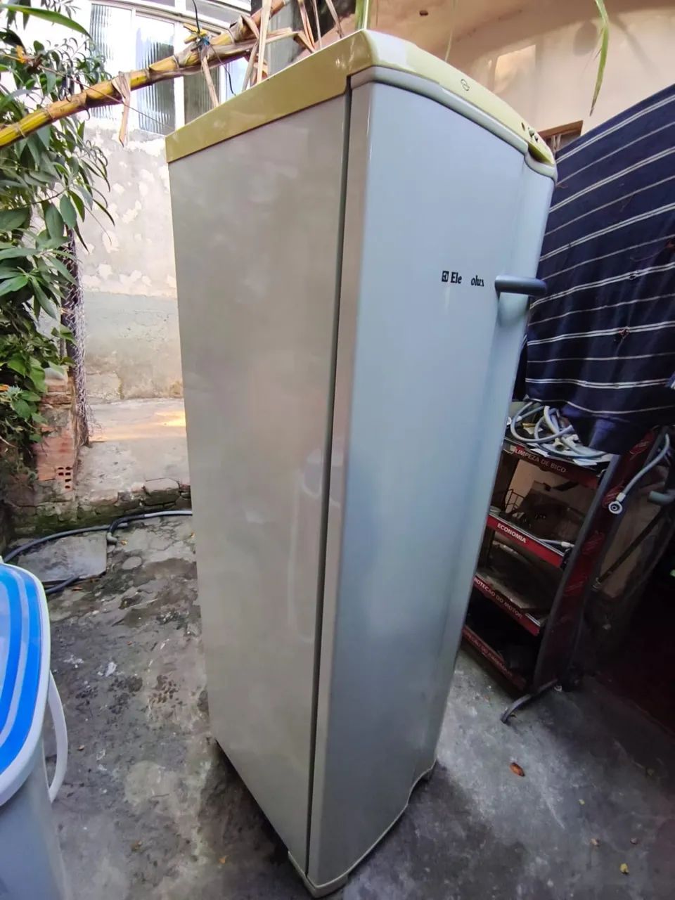 Freezer funcionando perfeitamente 