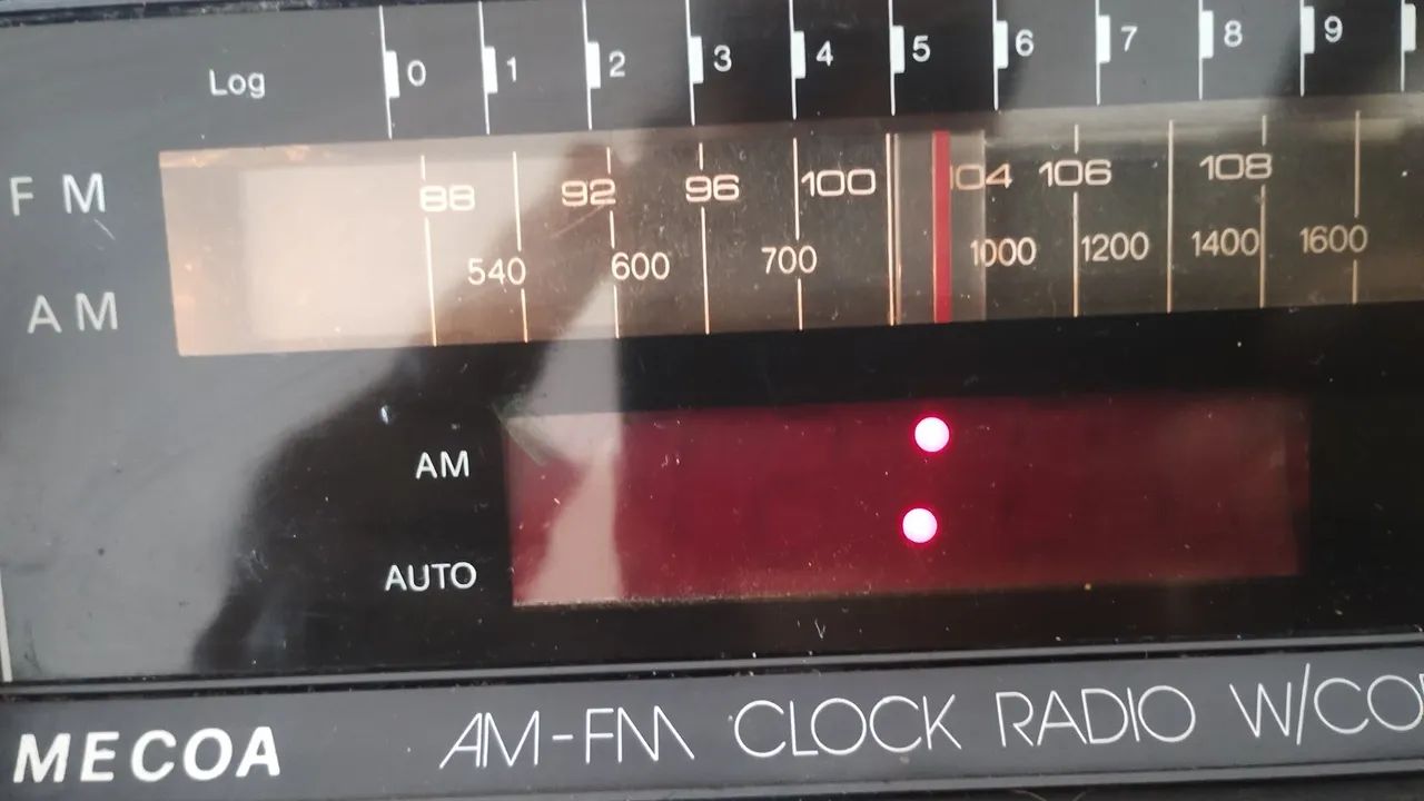 Vendo Rádio e Relógio  - Foto 2