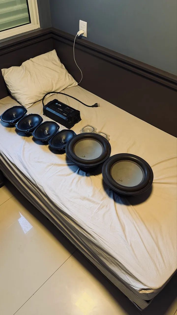 ZETTA V-12 900 RMS 