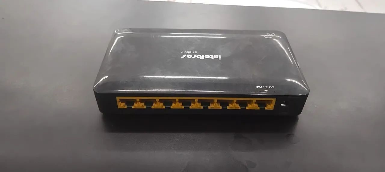Switch 8 portas da intelbras e tp link - Foto 4