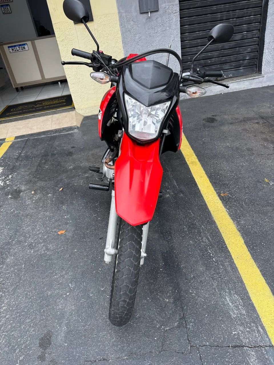 Bros 160