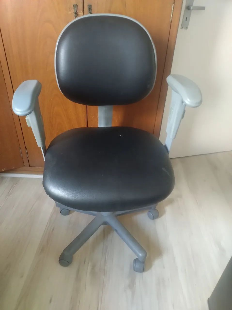 Mesa e cadeira de escritório  - Foto 3