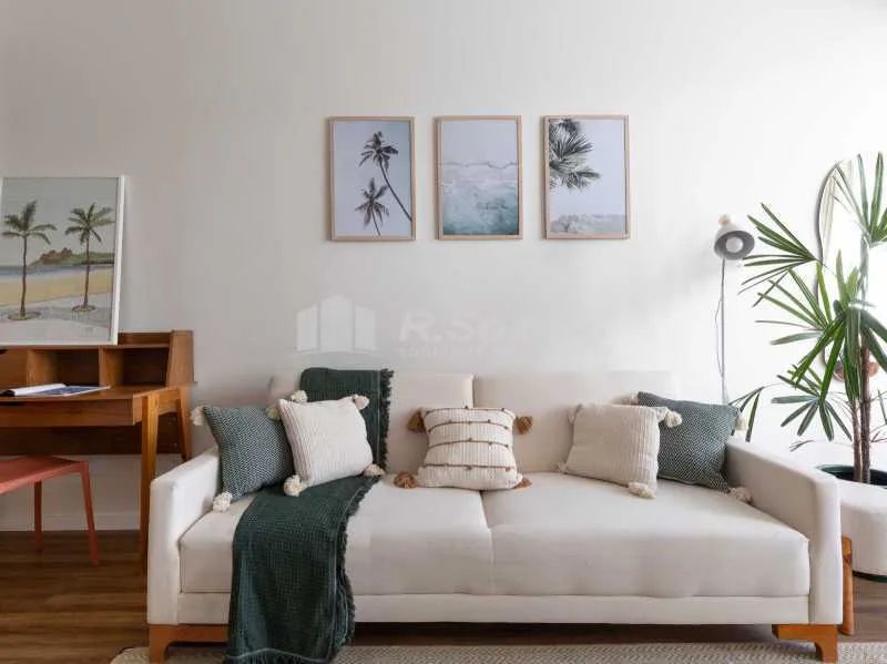 Apartamento com 2 quartos, Av. N. S. Copacabana