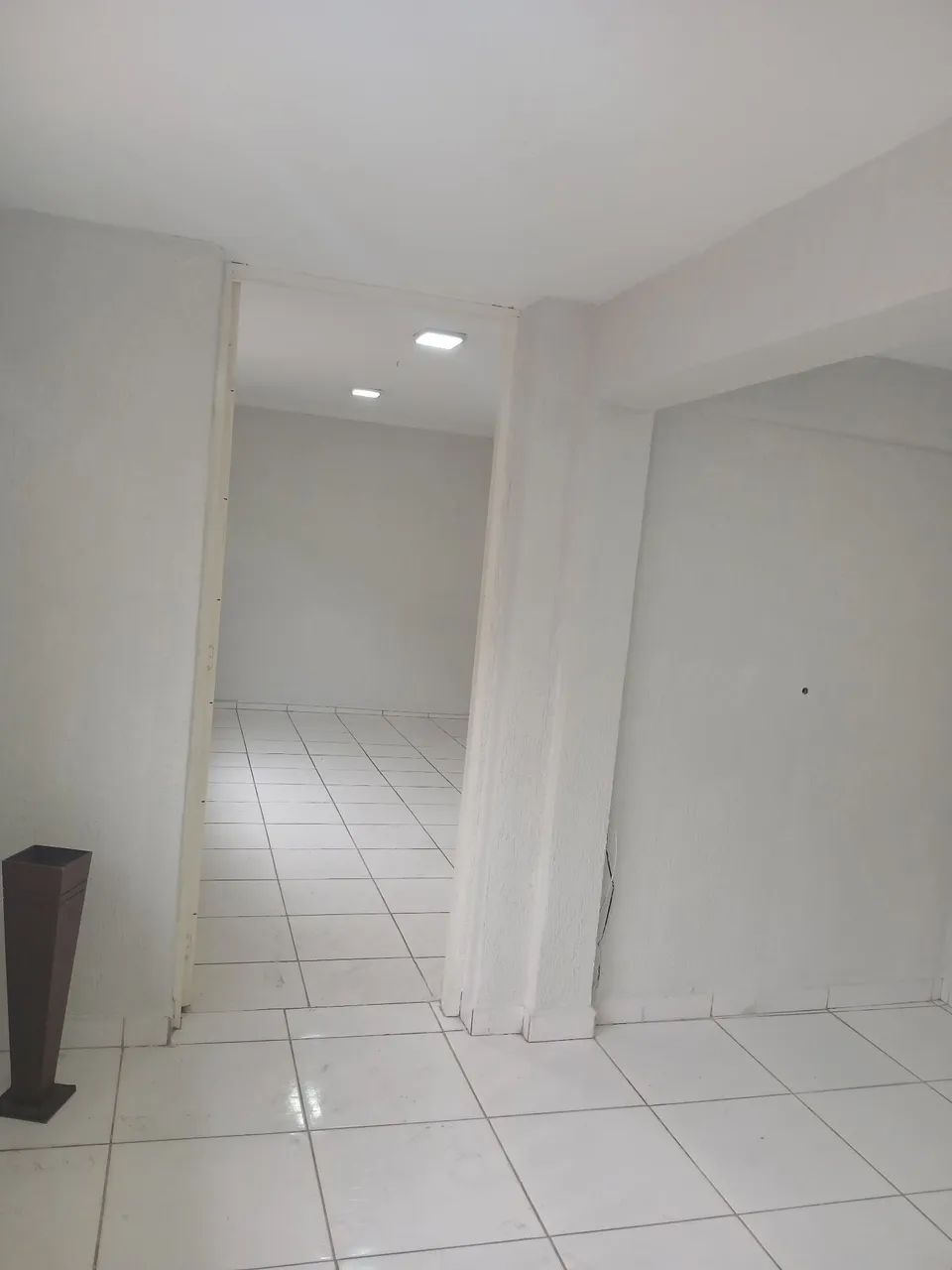 Aluga se uma sala comercial  - Foto 2