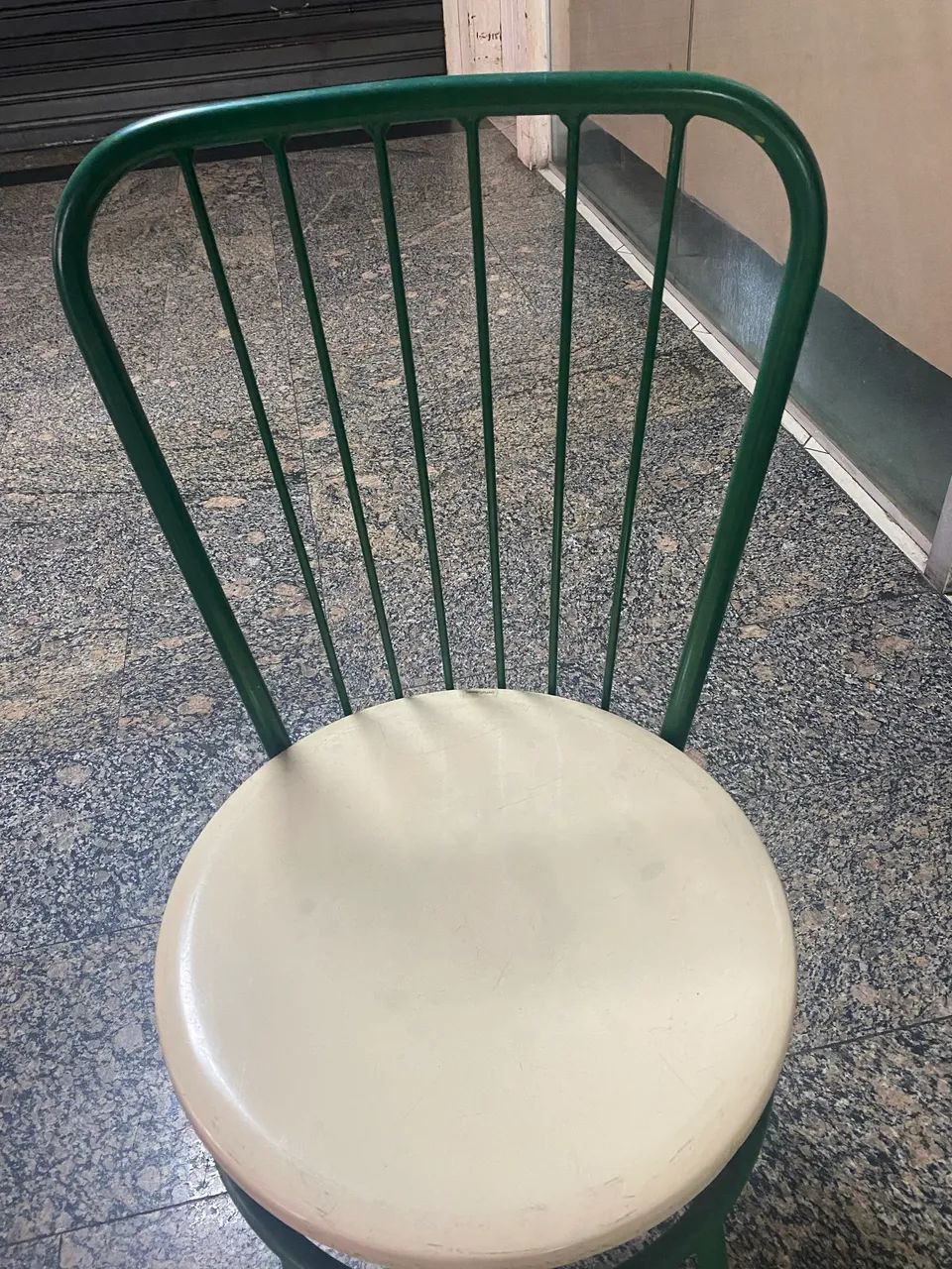 Cadeiras de ferro