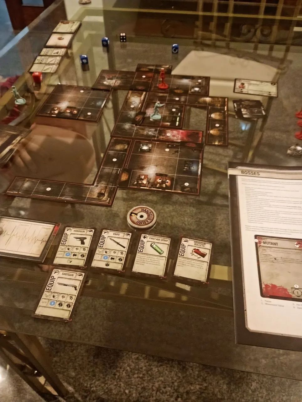 Resident Evil 2 Board Game - Foto 3