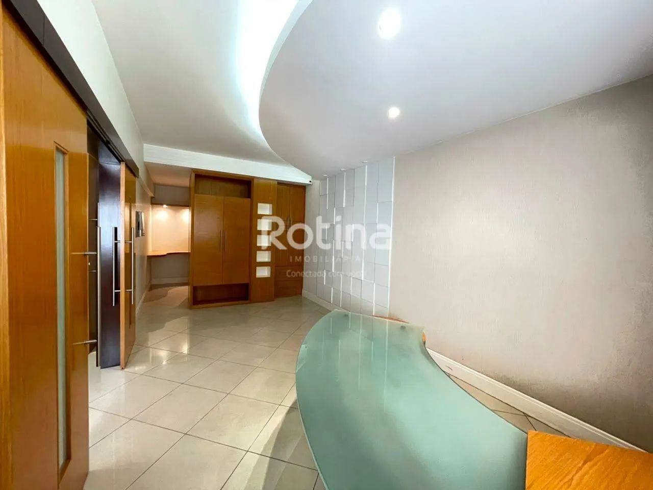 Sala comercial à venda no Centro de Uberlândia com 125 m² - Foto 2