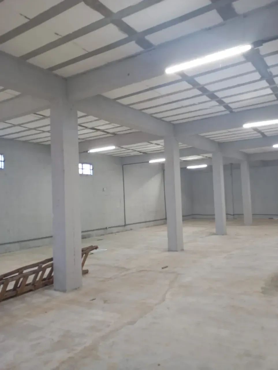 02 Galpão Comercial Podendo aluga separado - Foto 4