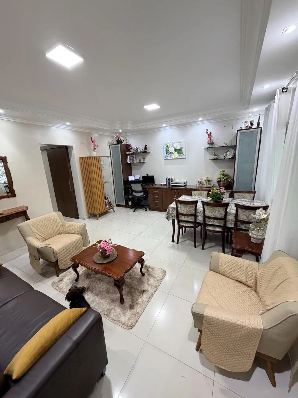 Casa térrea de esquina no Guará II