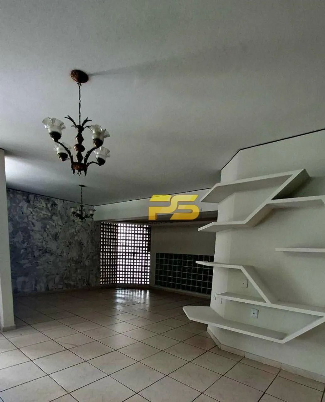 ALUGA-SE EXCELENTE CASA NO JARDIM LUNA - Foto 4
