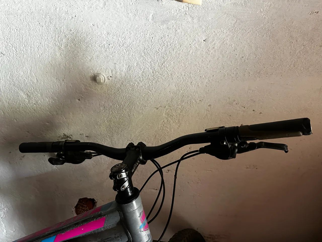 Vende-se bicicleta aro 29 - Foto 2