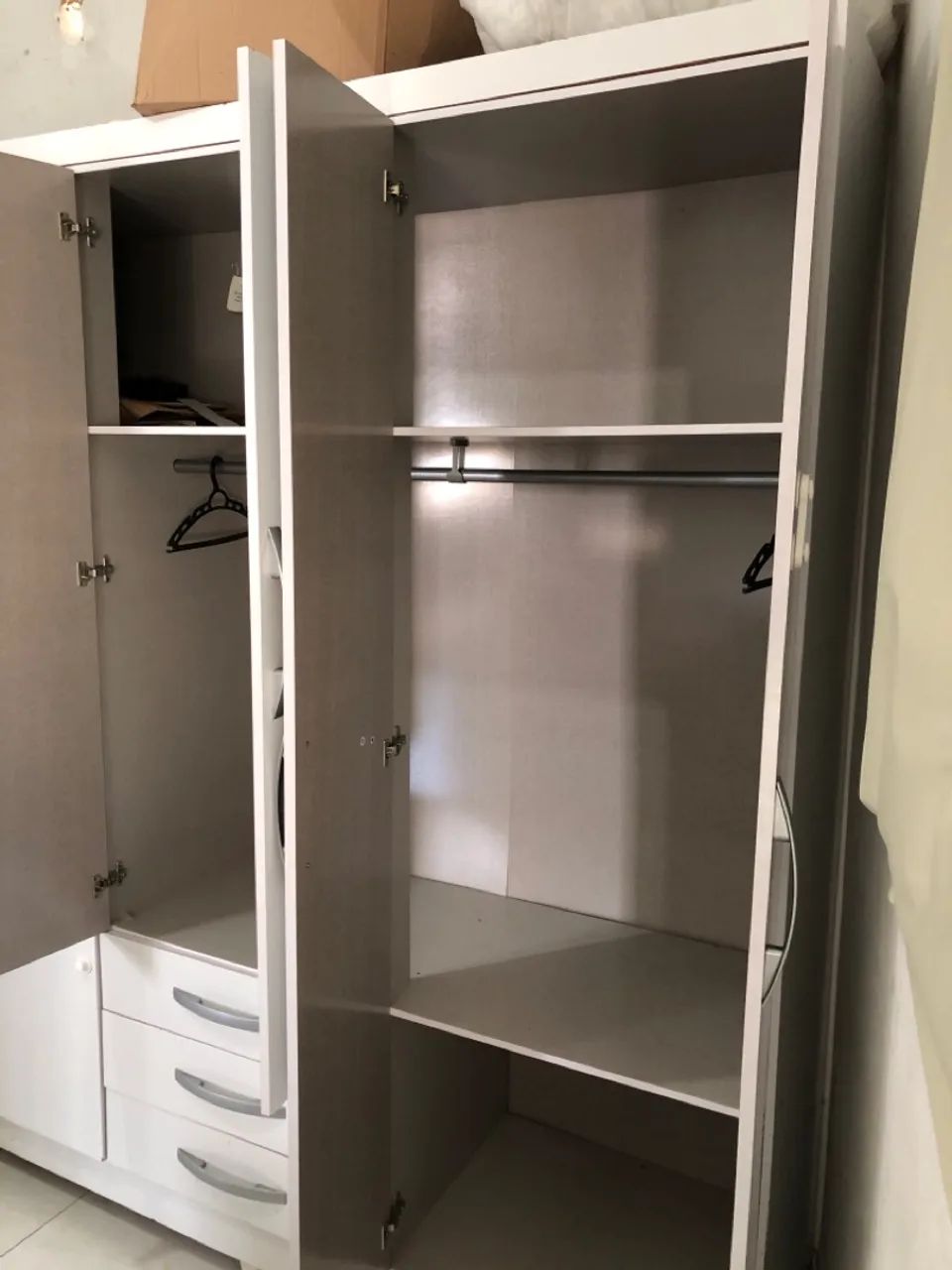 Guarda-roupa 6 portas 3 gavetas  - Foto 3
